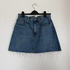 $69.50 Madewell Raw Hem Denim Mini Skirt Light Wash Size 28